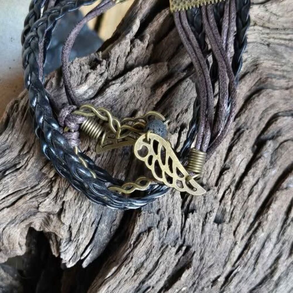 Pre-Owned Multistrand Infinity Aromatherapy Bracelet with Lava Bead
